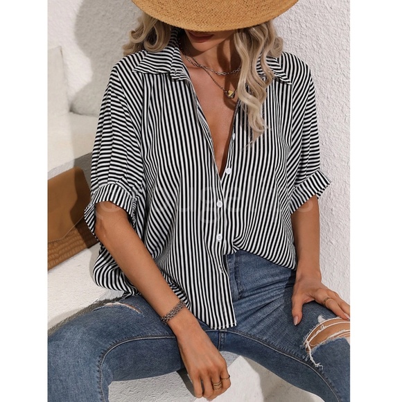 Striped Black White Button Up Front Shirt Oversized Batwing Half Sleeve V-Neck - Picture 8 of 9